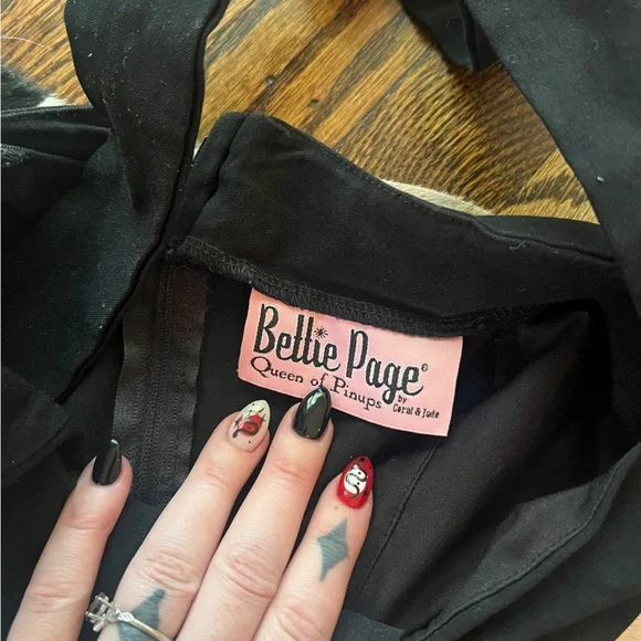 Betty Paige Black Halter Romper with Pockets - Picture 4 of 7